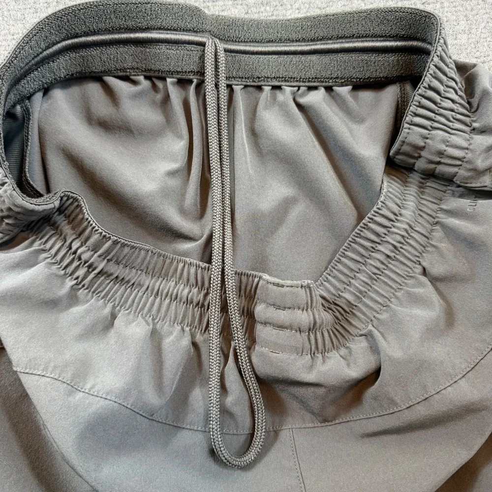 Adidas Mens Athletic Shorts Gray Elastic Waist Drawstring Pockets Size Large
